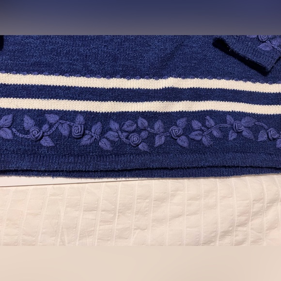 Vintage Northern Getaway rose sweater - Picture 6 of 9